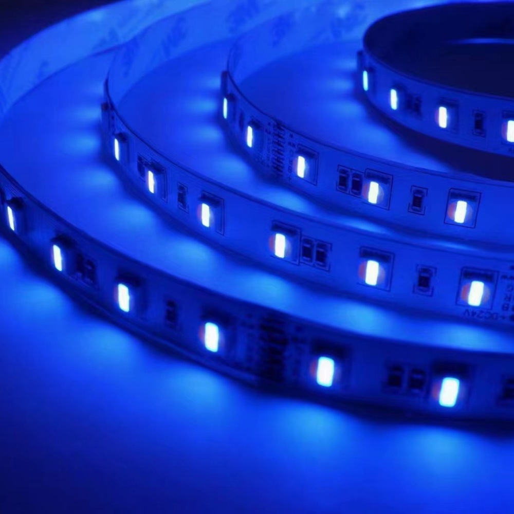 Slimme RGBCW 5-in-1 LED stripv - Interior Design Output recensie en prijs
