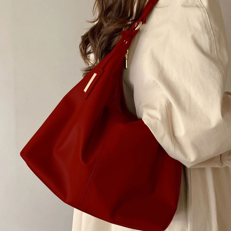Vintage draagtas met grote cap - Interior Design Class recensie en prijs