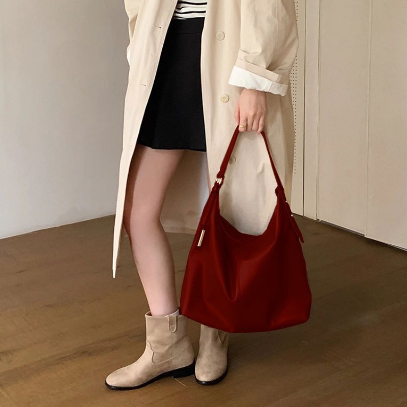 Vintage draagtas met grote cap - Interior Design Class recensie en prijs