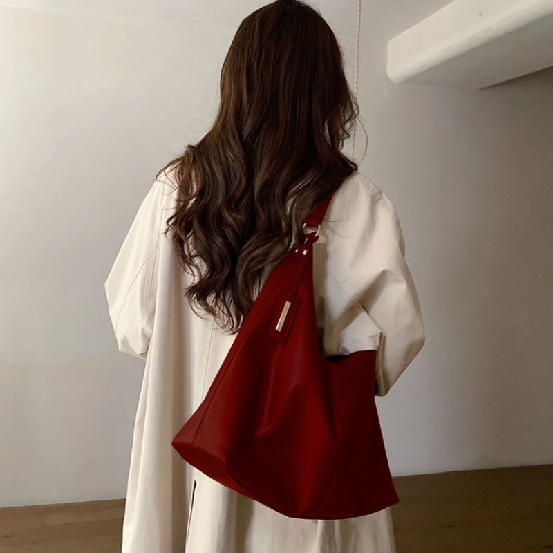 Vintage draagtas met grote cap - Interior Design Class recensie en prijs